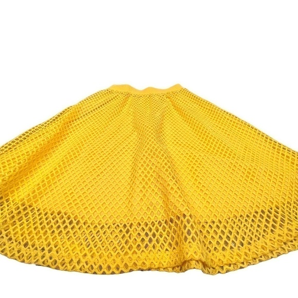 METRO Wear Women’s Yellow Diamond Mesh Pleated Flowy Modern A Line Skirt, Size S - Picture 4 of 13